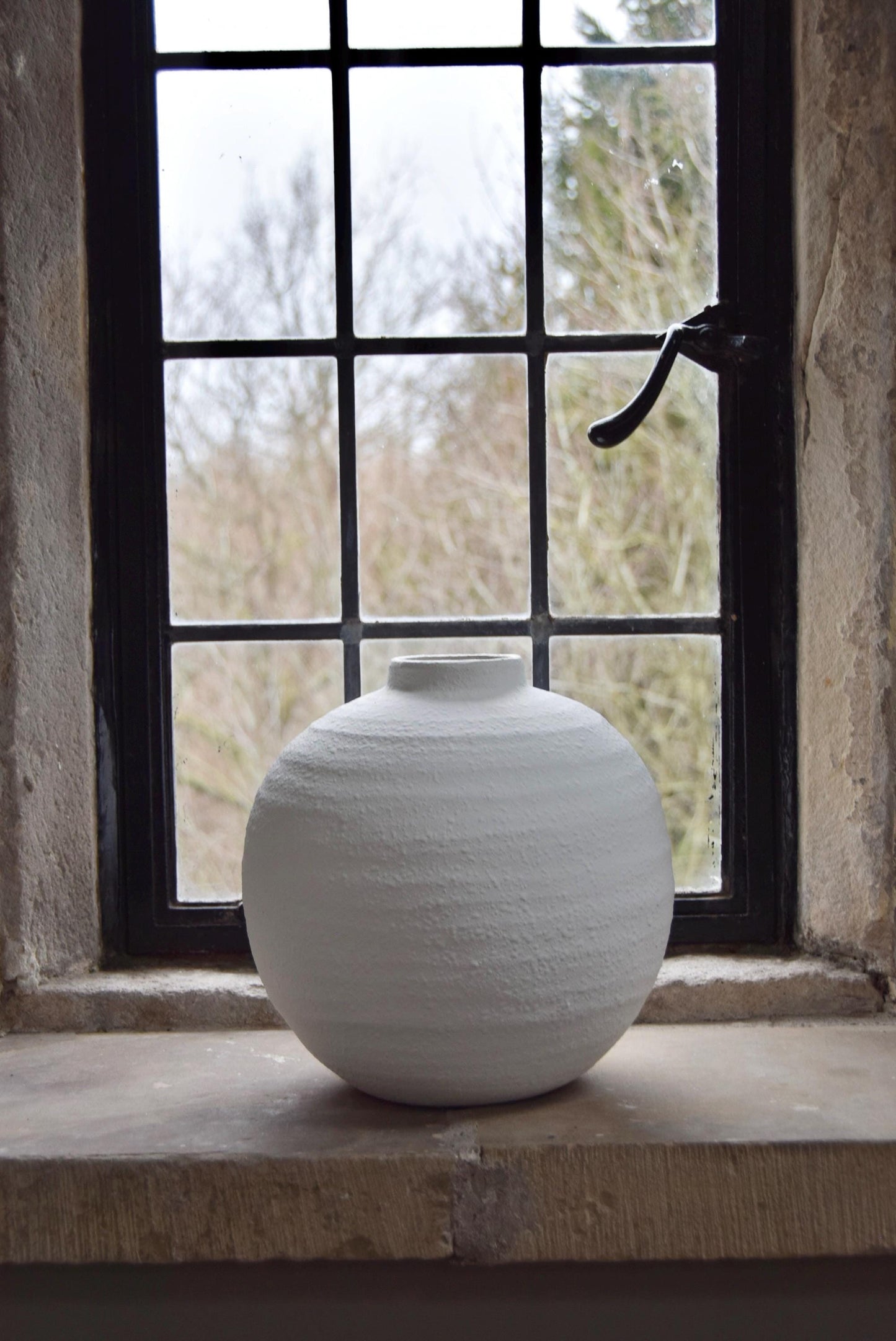 Matte White Sphere Vase – Ceramic Flower Vase | Minimalist Home & Hotel Decor