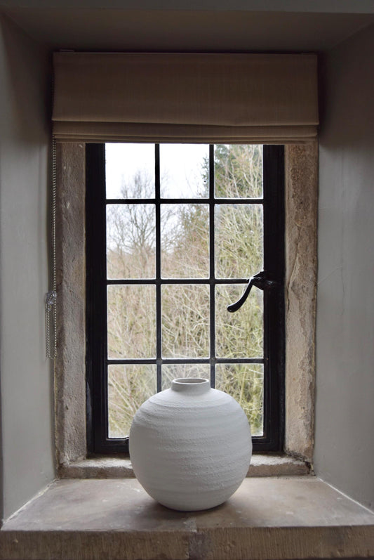 Matte White Sphere Vase – Ceramic Flower Vase | Minimalist Home & Hotel Decor